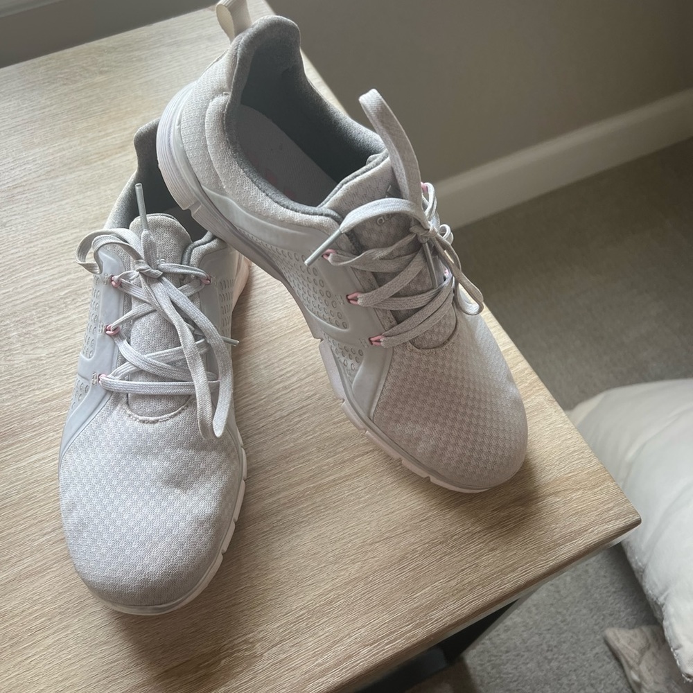 Foot joy golf shoes